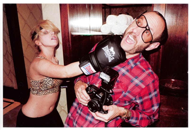 Ezek az első képek Lady Gaga privát életéről Terry Richardson szemével