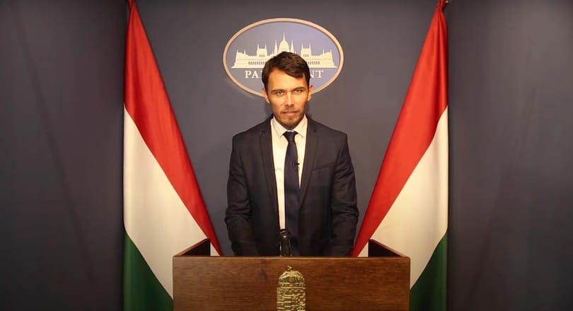 Árnyékkormány helyett ágyékkormány – a kormányinfó paródiája ismét közelebb visz a valósághoz