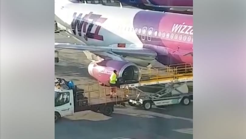 Videóra vették, hogy dobálják a bőröndöket egy Wizz-gépről