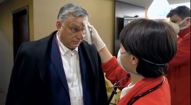 Orbán Viktort és feleségét is ellenőrzés várta Ferihegyen