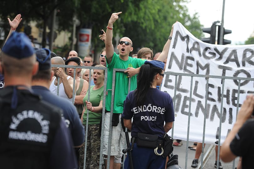 Erőszak a Pride-on: 3 év letöltendő egy homofób nőnek