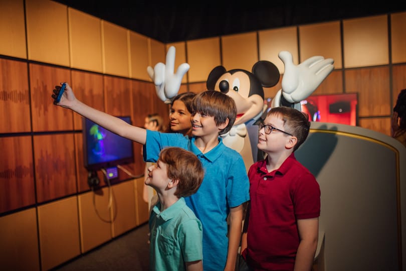 Csodaország semmi a százéves Disney saját magát ünneplő, mégis nagyszerű kiállításához képest