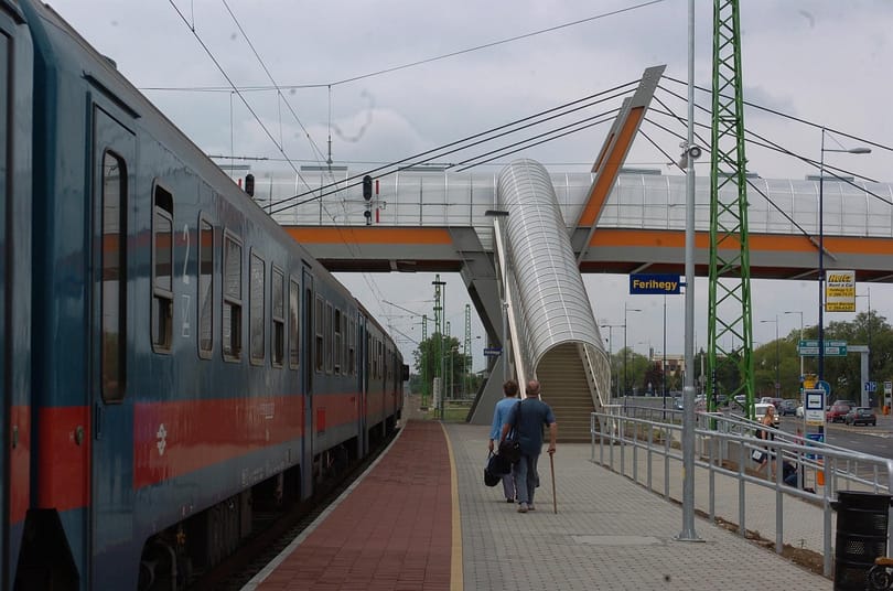 Még az idén döntés születik a reptéri vasút sorsáról