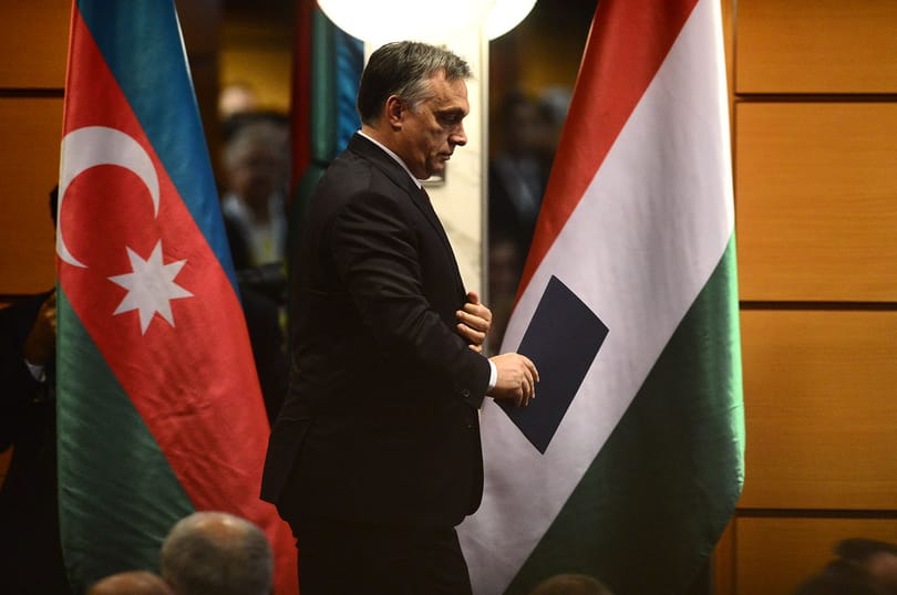 Orbán keleti nyitásának sztárországa megroggyanni látszik