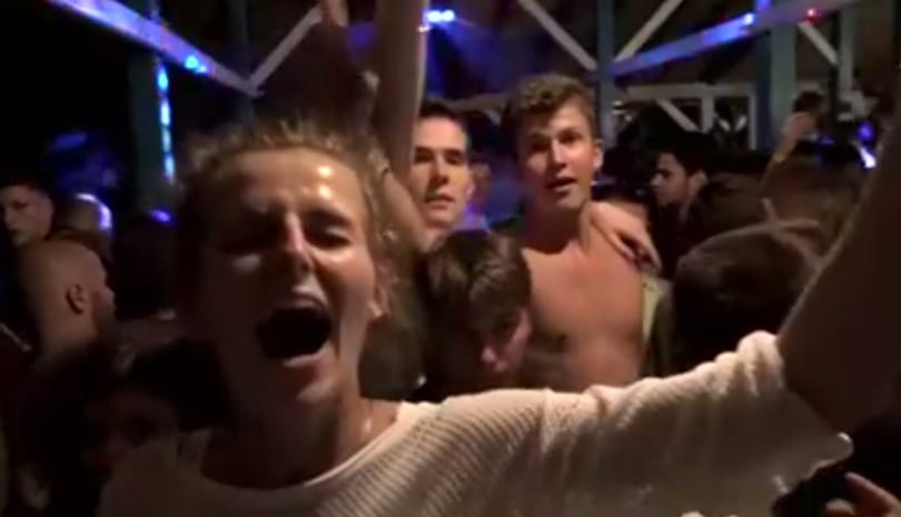 Tusványosi videója alapján Orbán végigbulizta a fesztivált