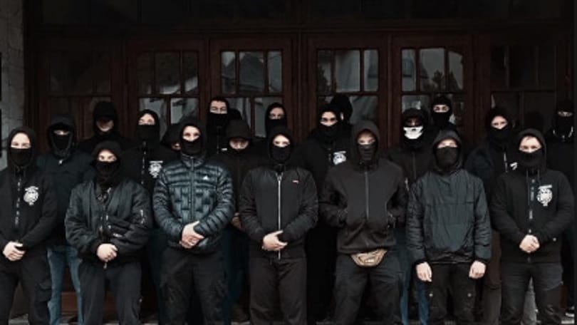 Együtt vonultak Ungváron magyar és ukrán maszkos szélsőségesek