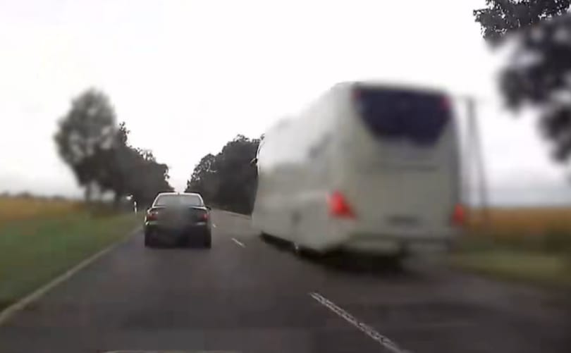 Harminc kilométeren át üldöztek egy ámokfutót a pécsi rendőrök – videó 