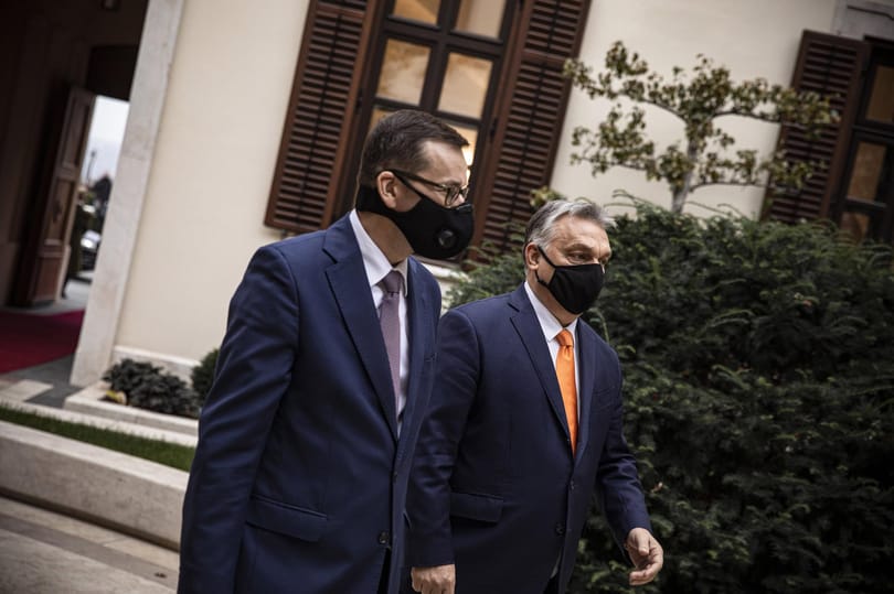 A lengyel kormány már nem akar vétózni, Orbán egyedül maradt az EU ellen