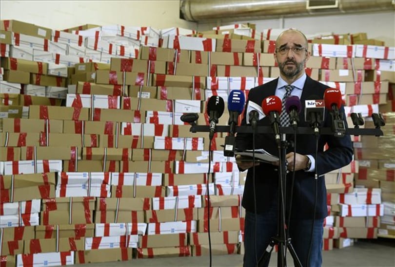 2,35 millióan konzultáltak a kormánnyal