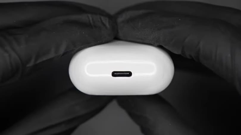 Elkészült a világ első AirPods töltőtokja, amit USB-C-n keresztül lehet tölteni
