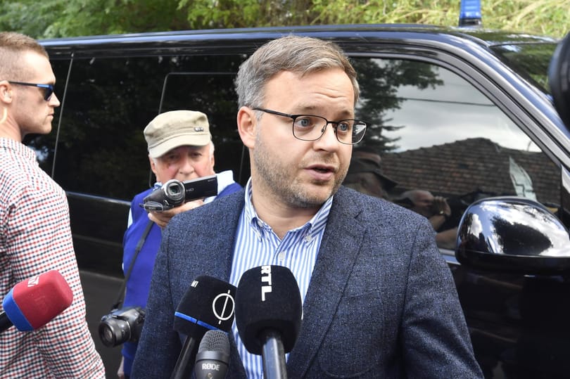 A kormányfő politikai igazgatója Orbán Balázs marad, de több jogkört kap