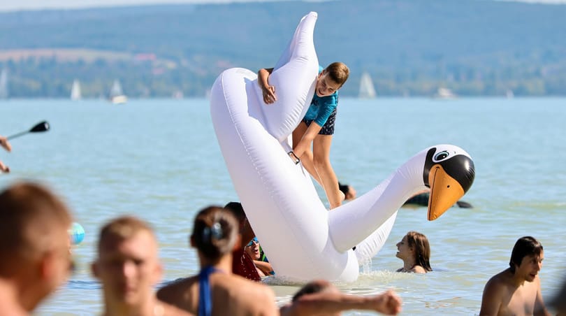 Vészesen felgyorsult a Balaton vizének melegedése