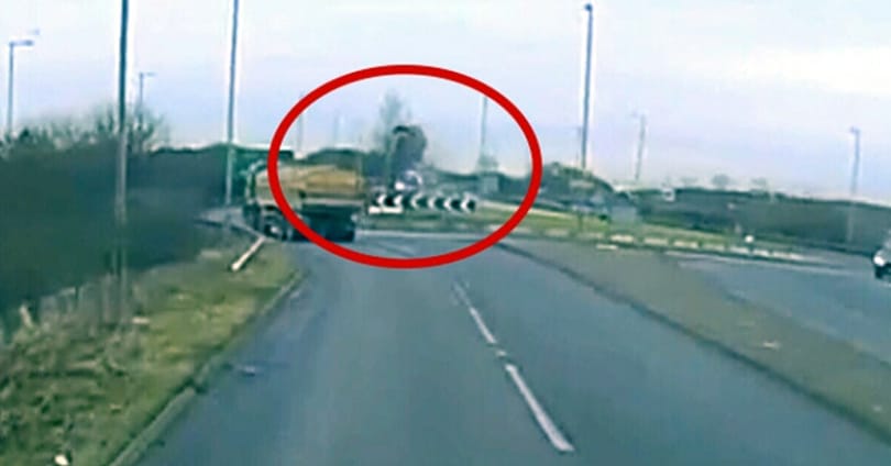 Videó: Felfoghatatlan, mit csinált ez a részeg autós