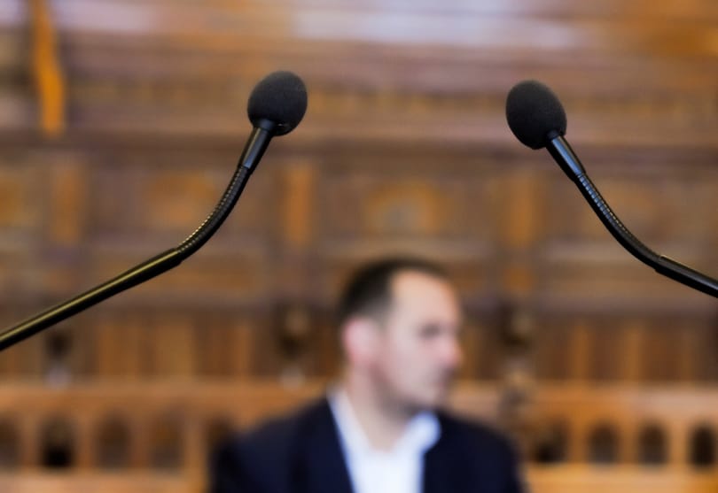 Hadházy szerint a volt fideszes Mengyinek szombaton kellett börtönbe vonulnia
