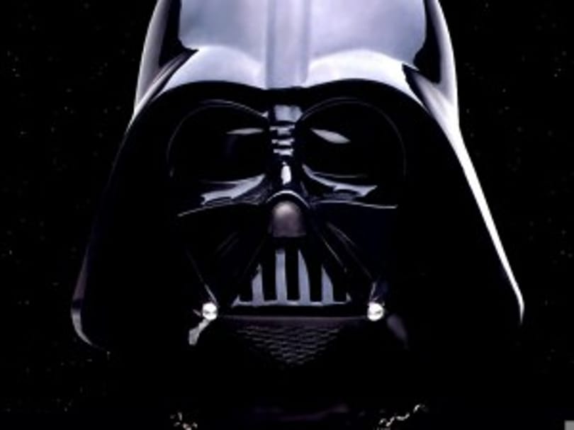 Mindeközben Ukrajnában: Lenin szoborból faragott Darth Vadert az ukrán művész