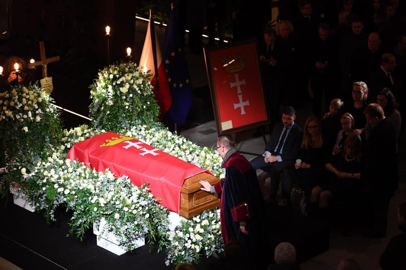 Más támadásokra is készült a gdanski polgármester gyilkosa