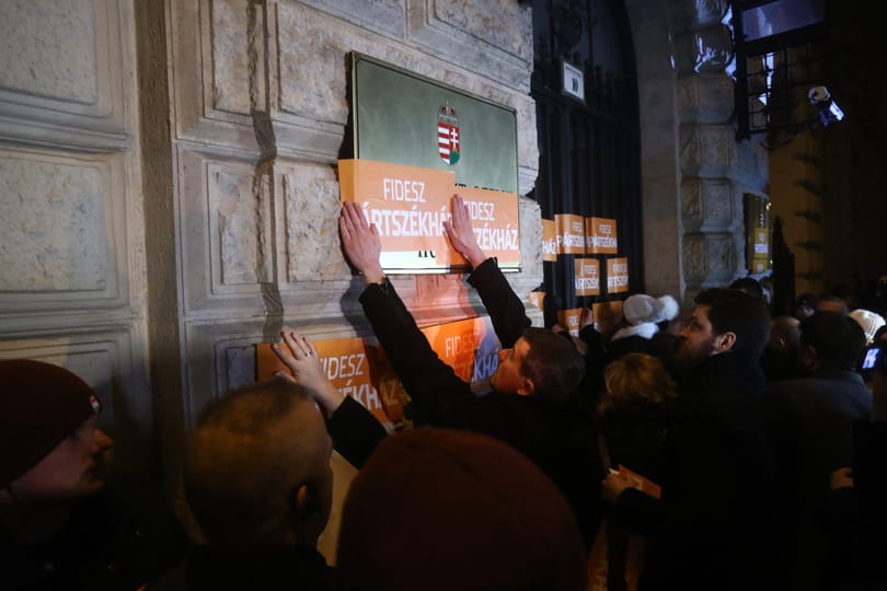 Kövér Lászlót kéri az ÁSZ elnöke, büntesse meg az ellenzéki képviselőket