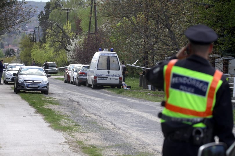Hármas gyilkosság: elfogatóparancsot adtak ki egy férfi ellen 