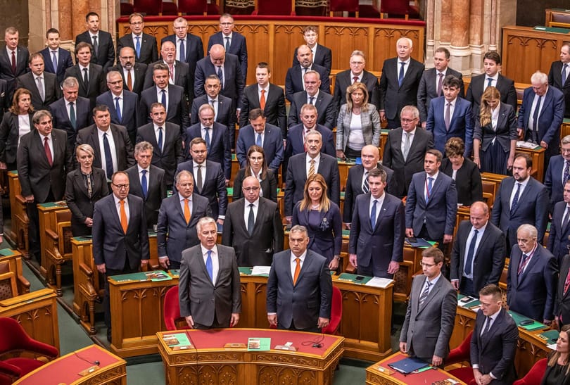 Így hiteti el velünk a kormány, hogy mindenről más tehet