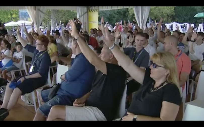 Megszavaztatta Hajnal Miklós a közönséget a Tranziton, csúnyán alulmaradt