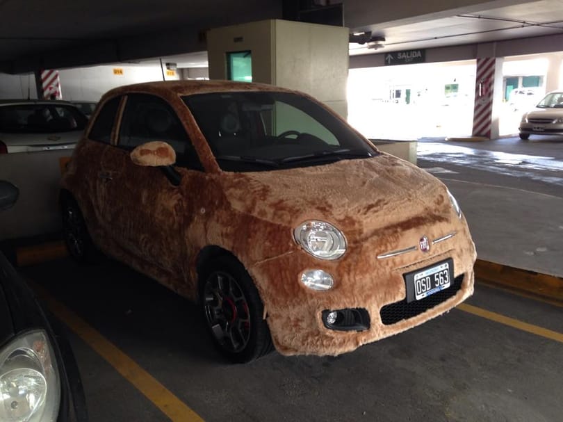 Ez a kiszőrösödött Fiat 500-as olyan, mint egy labrador