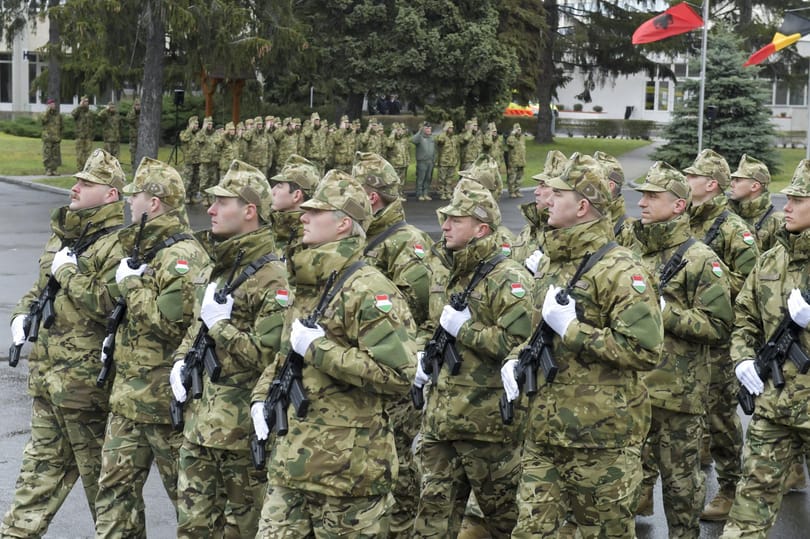 Férjek, urak, uborkafa: a forradalmi idők csillaghullással járnak