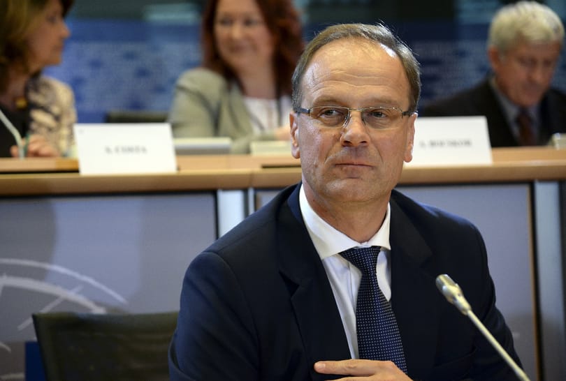 Navracsics mégis megtarthatná az oktatási tárcát az EB-ben
