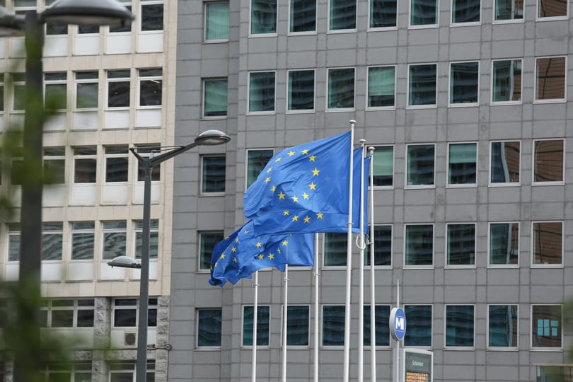 Súlyos bírálat Brüsszelből a kormánynak: Túl kevés segítséget kapnak, akik nehéz helyzetbe kerültek