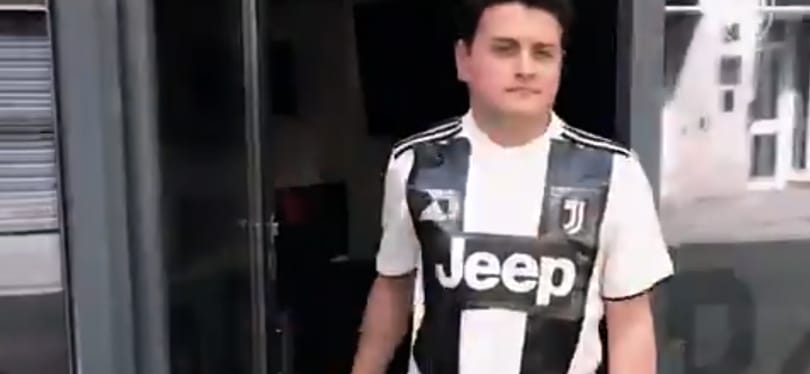 Ne dobja kukába régi Ronaldo-mezét! Így Juventus-csíkossá alakíthatja!