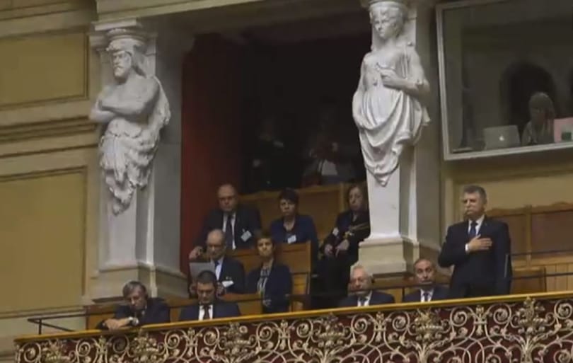 Kövér László elment a svájci parlamentbe, mire a szocialisták és a zöldek kivonultak