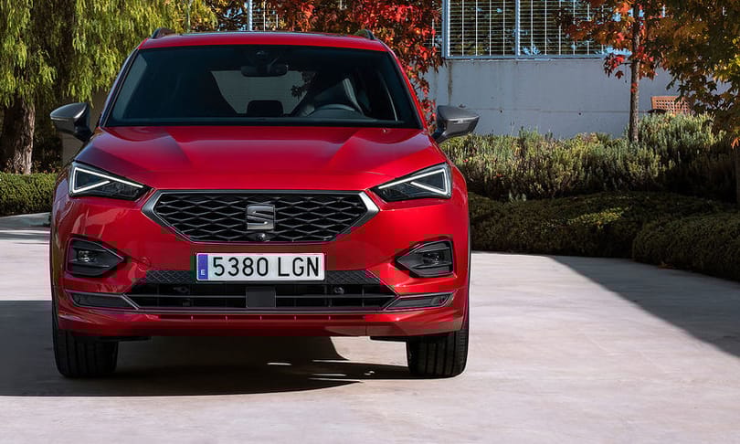49 kilométer villannyal, ezt tudja a legújabb Seat Tarraco