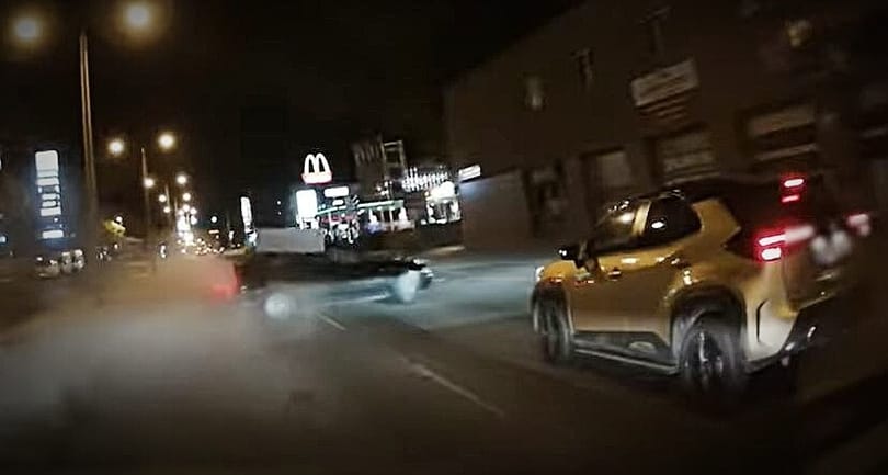 A Budafoki úti McDonald’s teraszán végezte egy kisodródó autós – videó