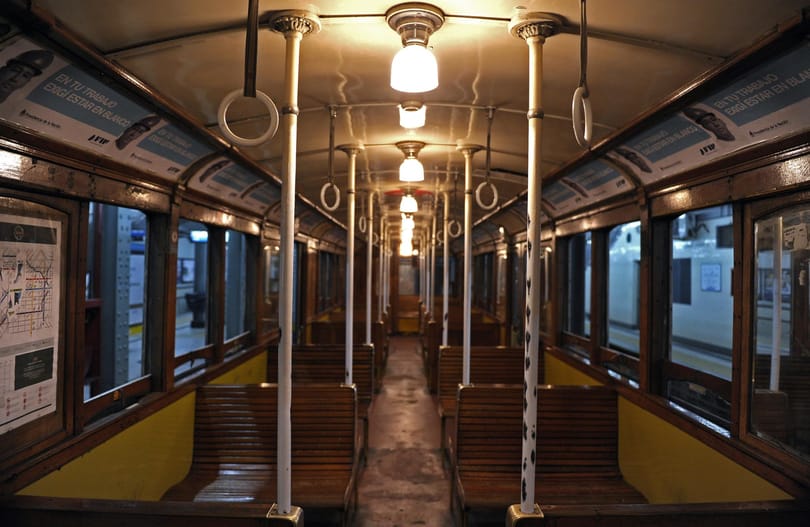 Kivonják a forgalomból a világ legöregebb metrókocsijait