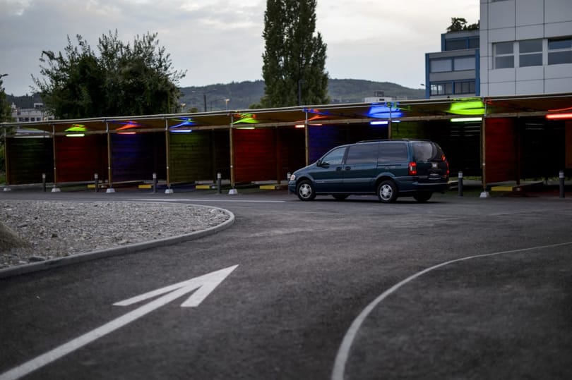Neue Zürcher Zeitung: Magyar prostituáltak a zürichi kocsisoron