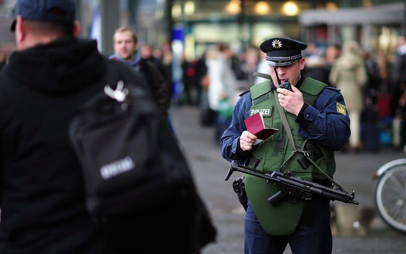 Óriási német razzia egy terroristagyanús szervezetnél