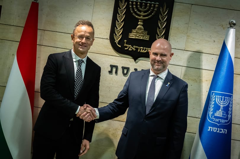 Szijjártó Izraelben: Napi egymillió euró az ára annak, hogy nincsenek migránsok Magyarországon