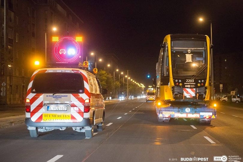 Már két új CAF-villamos van Budapesten – fotók