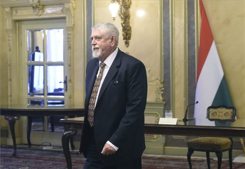Kásler: Hétfőtől helyreáll az egészségügyi ellátás