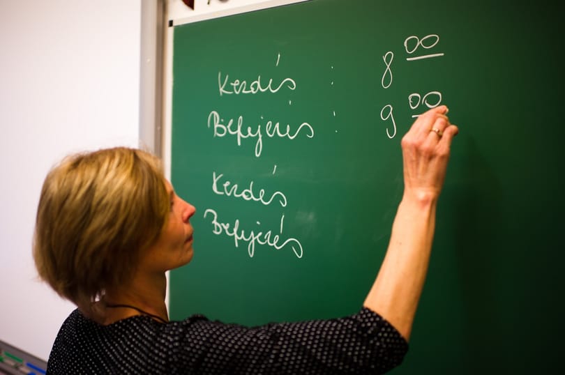 Hoffmann nem csak a pedagógus-arisztokráciától vesz el pénzt