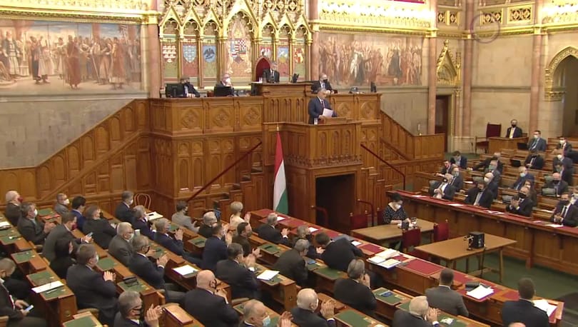 Jövő héten szavaz a parlament a veszélyhelyzet meghosszabbításáról 