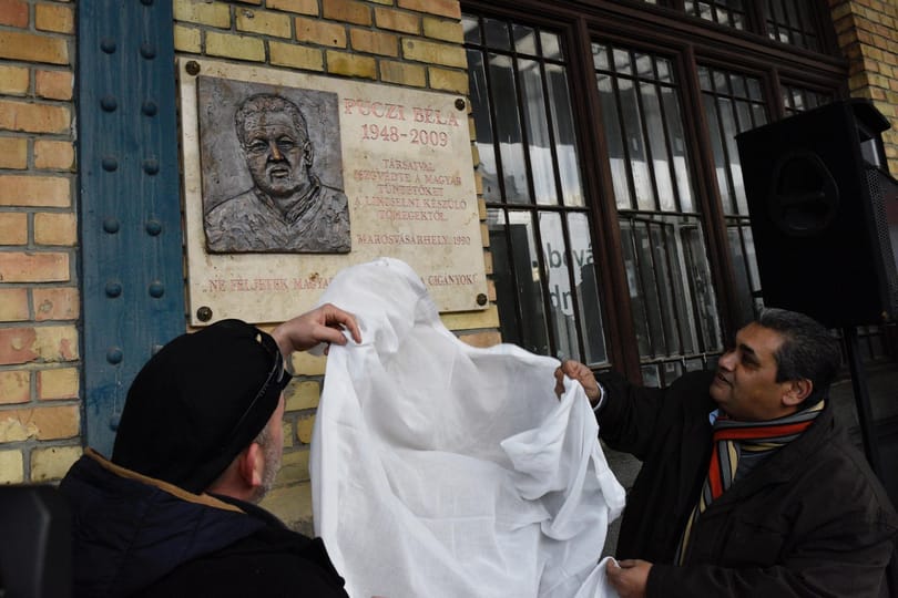 Sikerült végre felavatni a magyarmentő roma hős emléktábláját