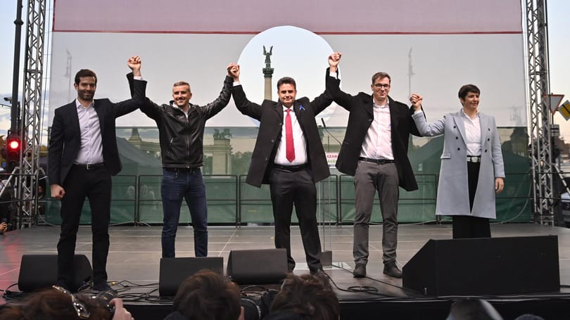IDEA: Elcsendesedett az ellenzék, de nem látszik fideszes áttörés