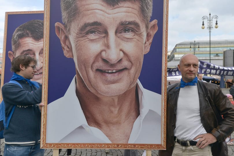 Megvonták a cseh választások fő esélyesének mentelmi jogát