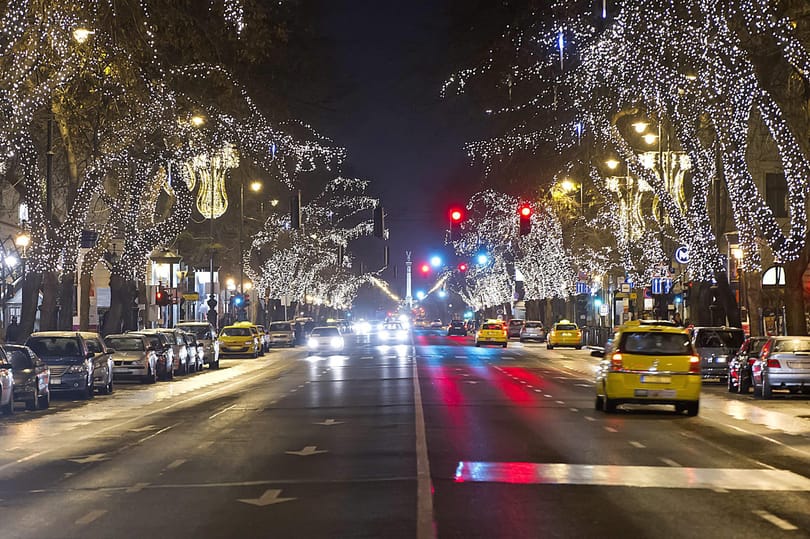 Lemondana a karácsonyi díszkivilágításról a budapesti városvezetés 