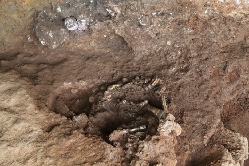 Felnyitottak egy 13 500 éves sírt Kínában, elég érdekes dolgot találtak benne