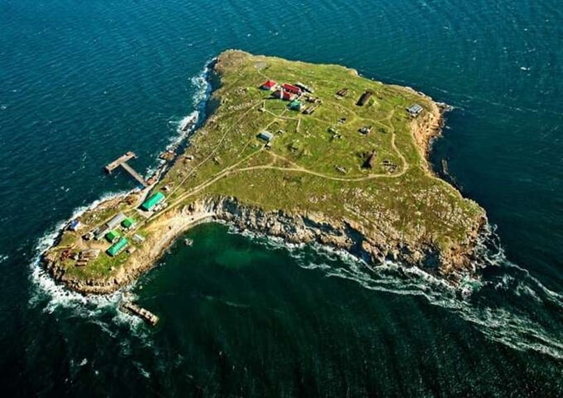 Brit védelmi minisztérium: A Kígyó-szigetért folytatott harcok tétje a Fekete-tenger észak-nyugati részének ellenőrzése