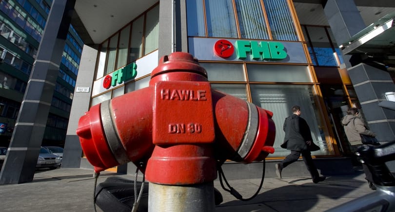 Engedett az FHB, miután feljelentette az állam