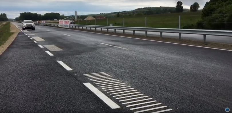Elegük van a Republic slágeréből a 67-es út mellett élőknek