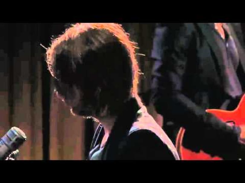 A Radiohead ügyetlenkedik a stúdióban, de élvezi
