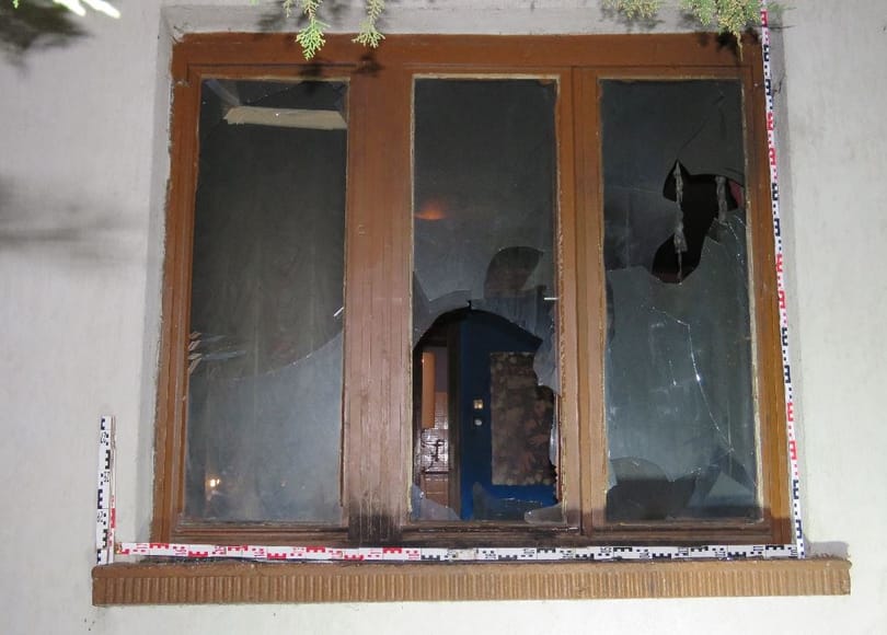 Molotov-koktéllal támadt egy csörögi férfi a házra, ahol a saját gyereke aludt 
